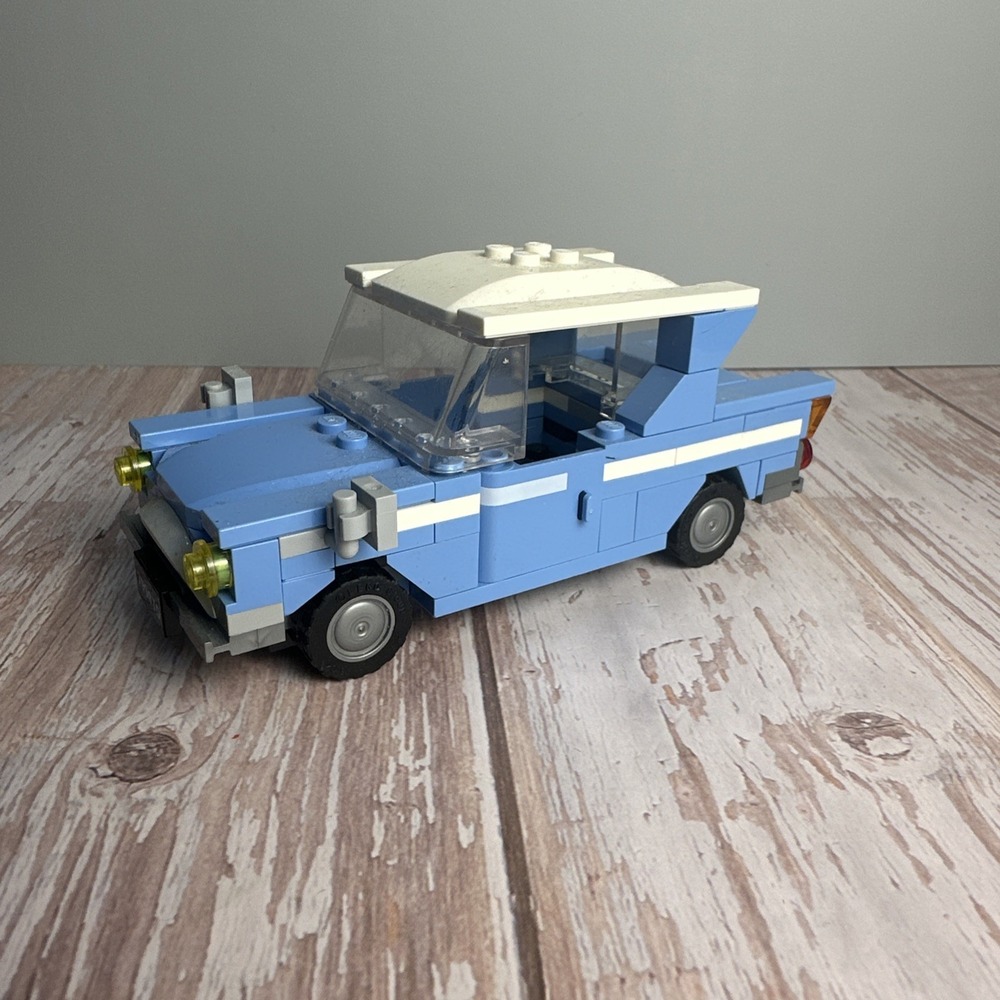LEGO Harry Potter Assembled Flying Ford Anglia Car Only